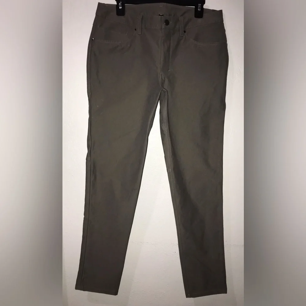 Lululemon Size 33x31 Mens ABC Warpstreme Classic Fit Reflective Pants Grey, Golf